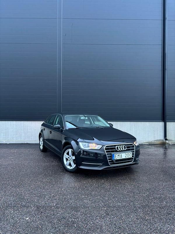 Begagnad 2014 Audi A3 Sportback Halvkombi | 124 500 kr (Bra pris) - Bild 1/4
