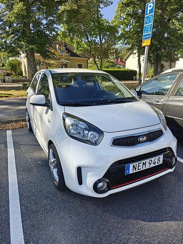 Vit Begagnad 2016 Kia Picanto Halvkombi | 64 900 kr (Marknadspris) - Bild 1/4