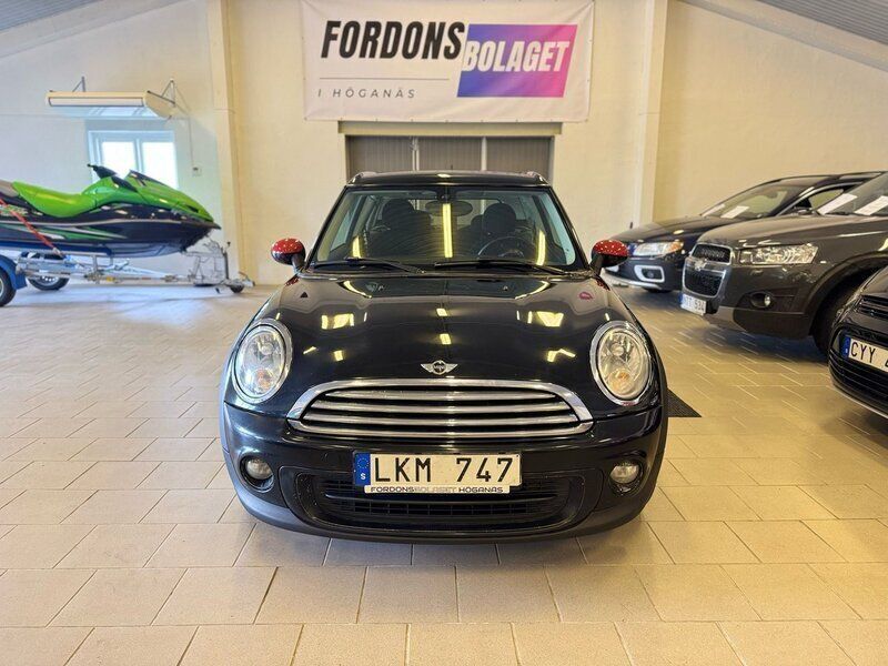 Svart Begagnad 2013 Mini Cooper Clubman Kombi | 49 900 kr - Bild 1/4