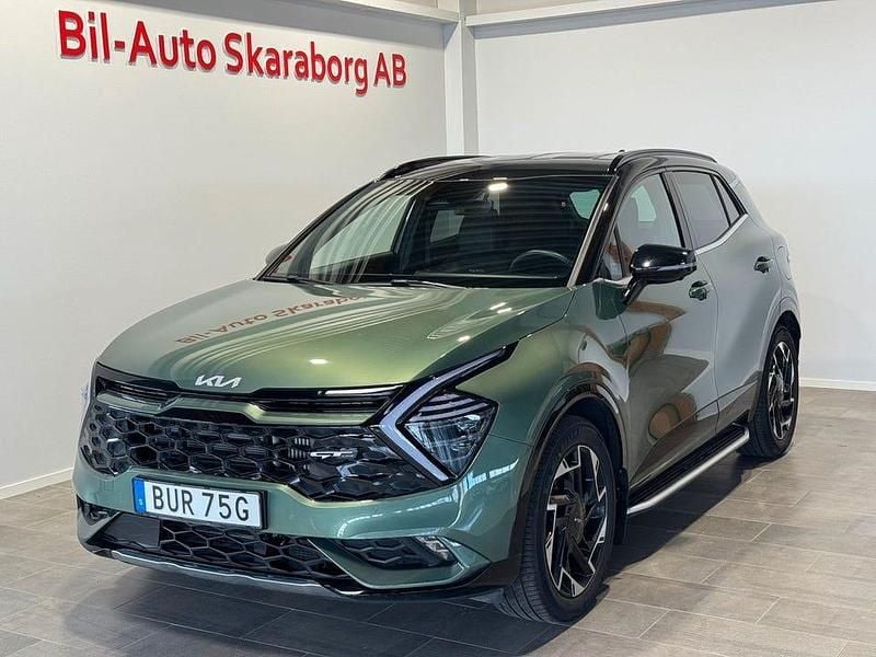 Grön Begagnad 2022 Kia Sportage GT-Line SUV | 409 500 kr (Marknadspris) - Bild 1/4