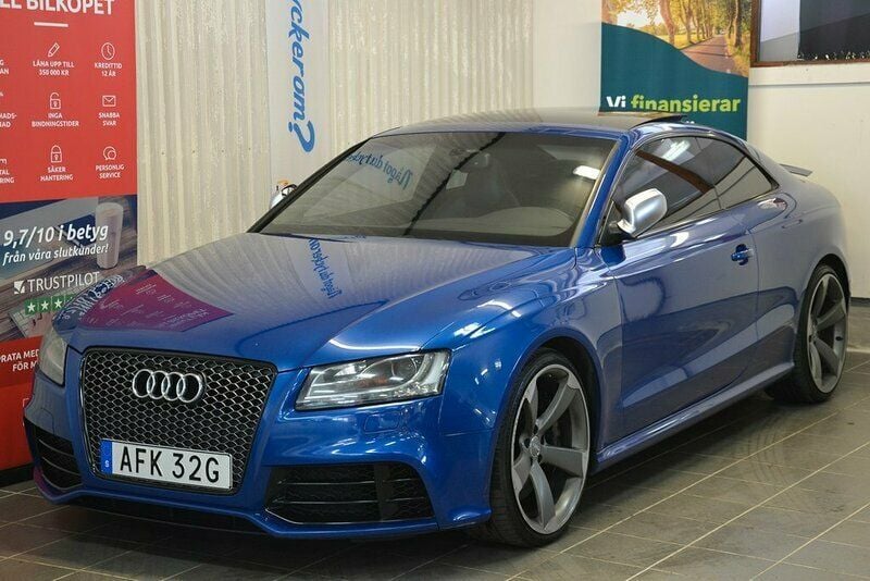Begagnad Audi RS5 451 HK (331 kW) 2011 Blå Sportkupé