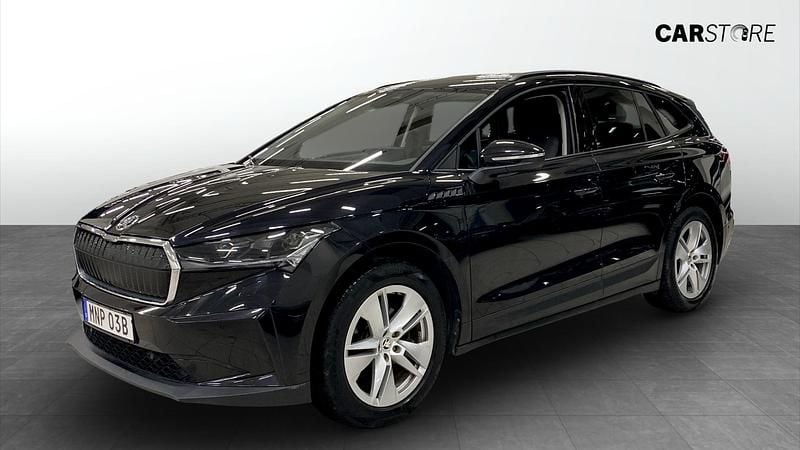 Svart Begagnad 2022 Skoda Enyaq iV SUV | 279 900 kr - Bild 1/4