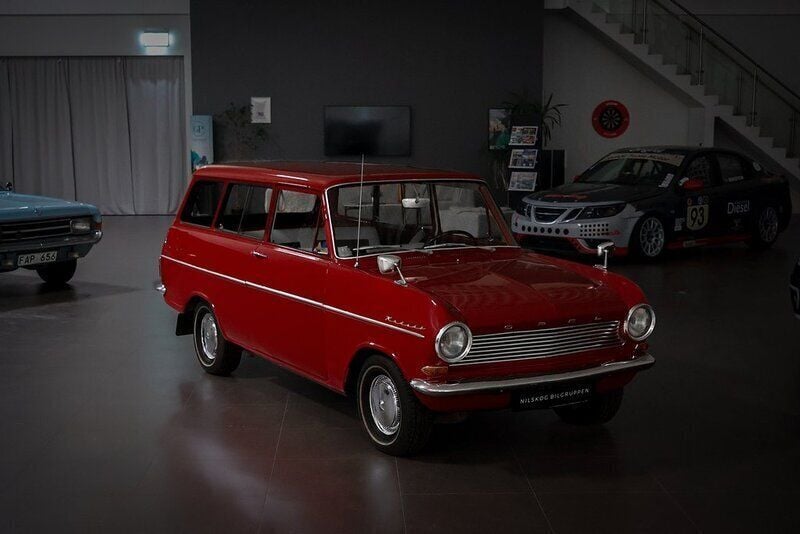 Röd Begagnad 1964 Opel Kadett S Kombi | 94 900 kr - Bild 1/4