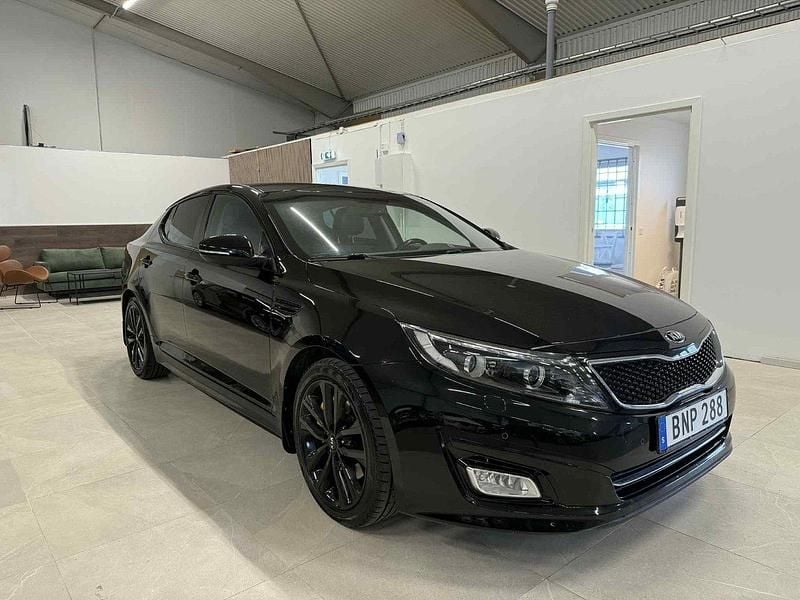 Svart Begagnad 2014 Kia Optima Sedan | 129 900 kr (Marknadspris) - Bild 1/4