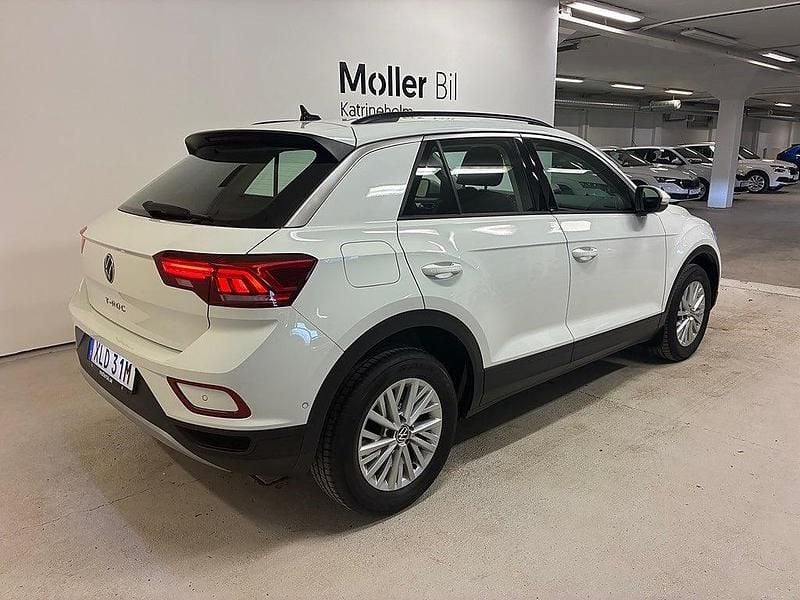 Begagnad VW T-Roc 110 HK (80 kW) 2023 Vit (pure white) SUV