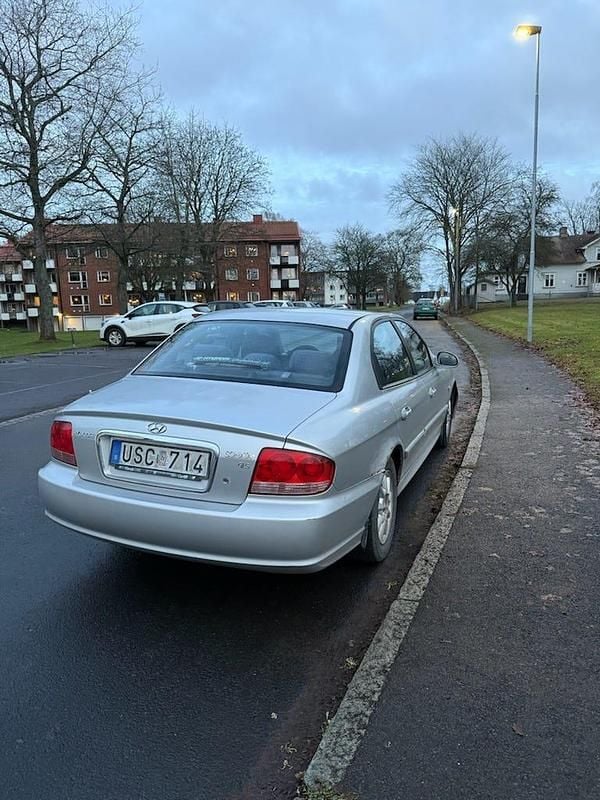 Begagnad Hyundai Sonata 131 HK (96 kW) 2004 Sedan