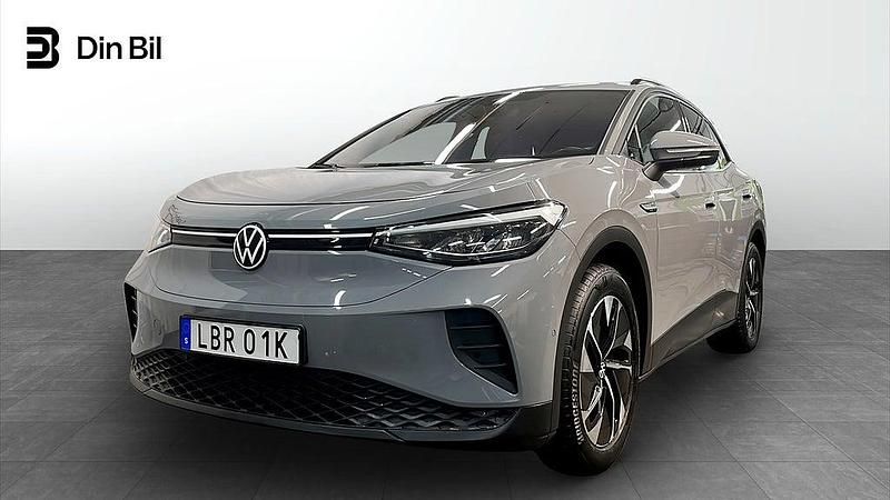 Grå Begagnad 2023 VW ID.4 Pro Performance SUV | 374 900 kr (Marknadspris) - Bild 1/4