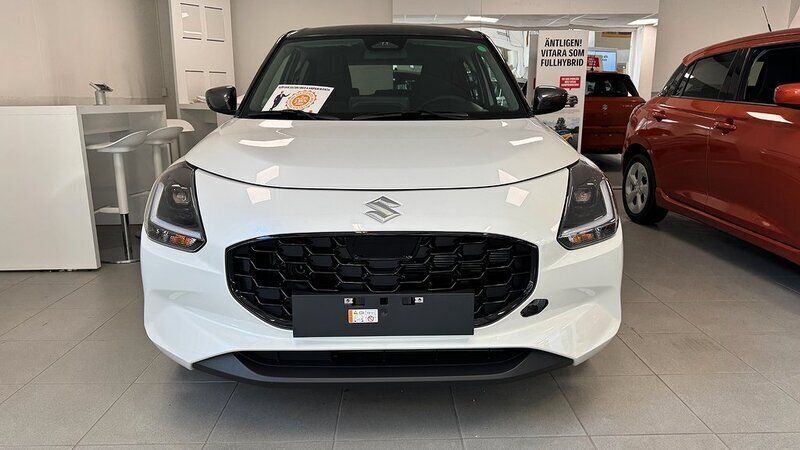 Ny Suzuki Swift 83 HK (61 kW) 2025 Vit Halvkombi