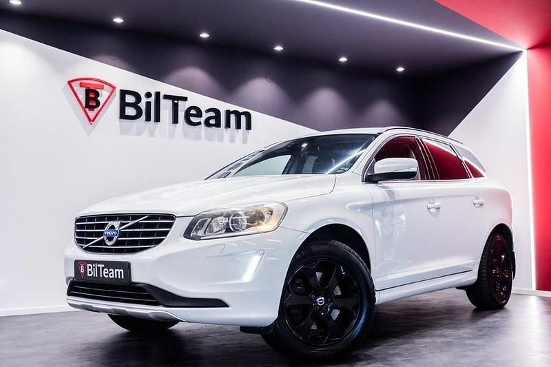 Begagnad Volvo XC60 Momentum 181 HK (133 kW) 2014 Vit SUV