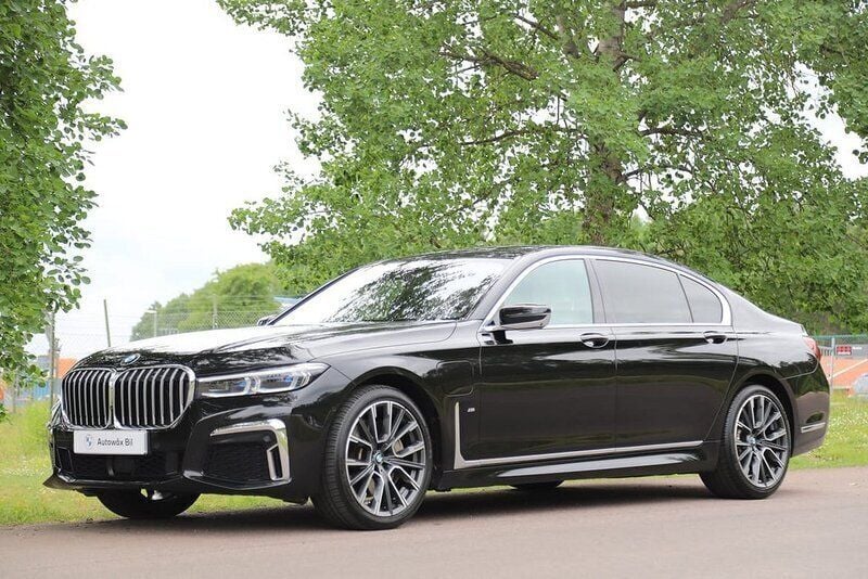 Svart Begagnad 2019 BMW 745 Comfort Edition Sedan | 699 000 kr - Bild 1/4