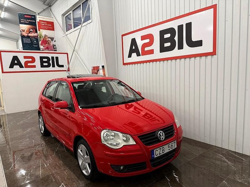 Röd Begagnad 2008 VW Polo Comfortline Halvkombi | 69 900 kr (Lite dyr) - Bild 1/4
