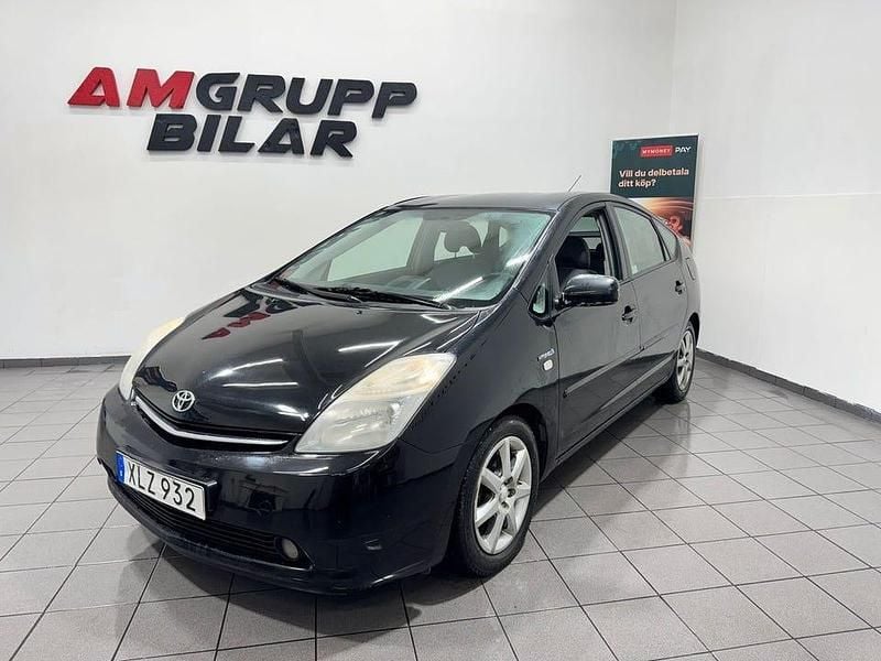 Svart Begagnad 2005 Toyota Prius Halvkombi | 39 900 kr (Marknadspris) - Bild 1/4
