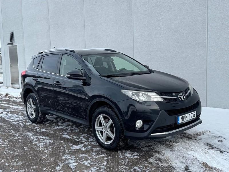 Begagnad Toyota RAV4 151 HK (111 kW) 2014 Svart SUV