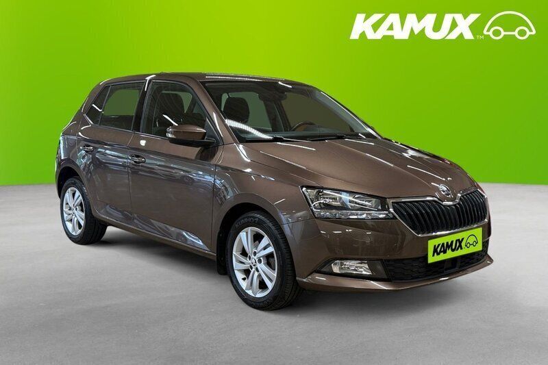Brun Begagnad 2020 Skoda Fabia Style Halvkombi | 154 900 kr (Marknadspris) - Bild 1/4
