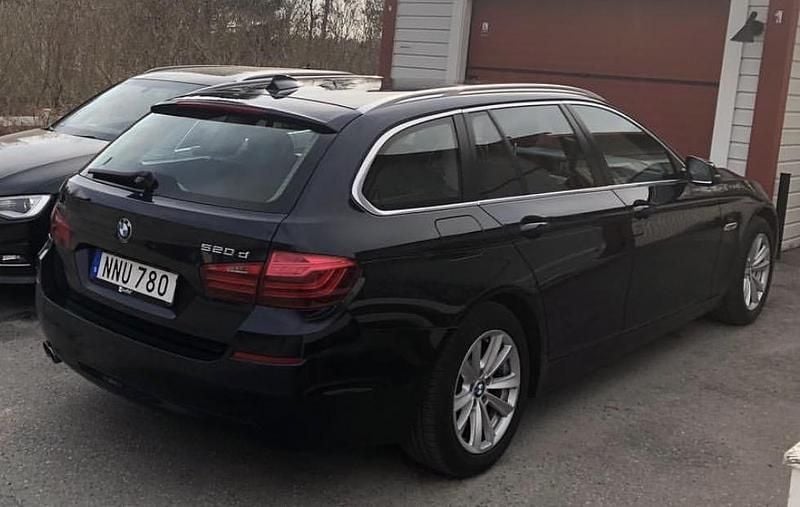 Blå Begagnad 2014 BMW 520 Kombi | 129 000 kr (Marknadspris) - Bild 1/2