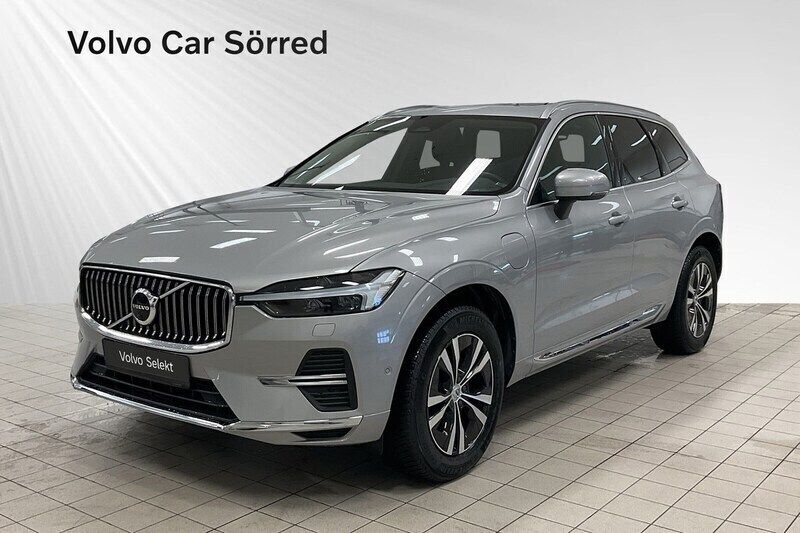 Silver Begagnad 2023 Volvo XC60 Core SUV | 459 900 kr (Marknadspris) - Bild 1/3