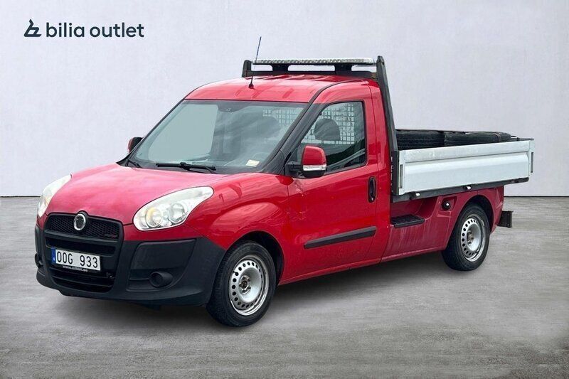 Röd Begagnad 2012 Fiat Doblò Minibuss | 59 900 kr (Marknadspris) - Bild 1/4