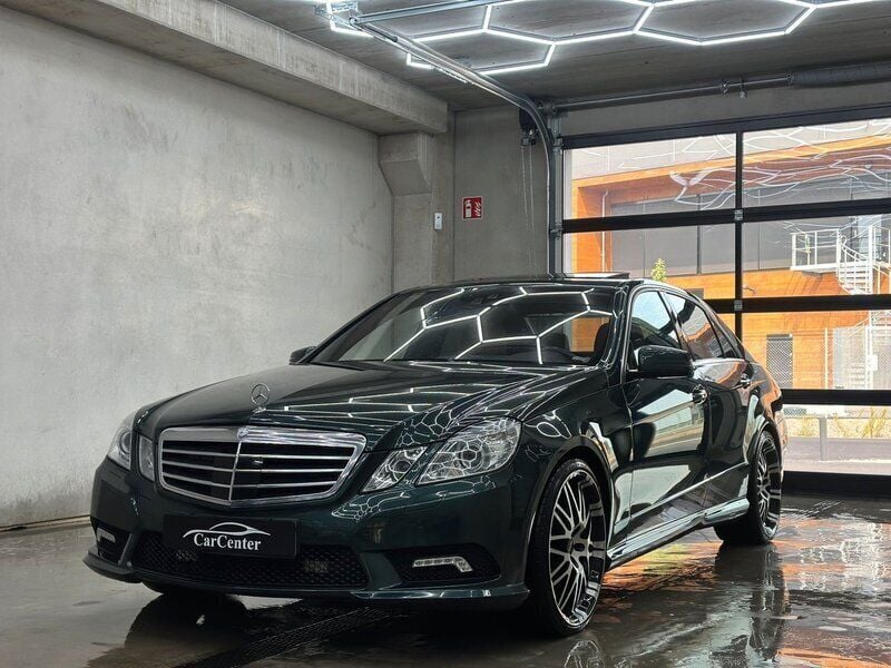 Begagnad 2010 Mercedes E500 AMG Sedan | 299 000 kr - Bild 1/4