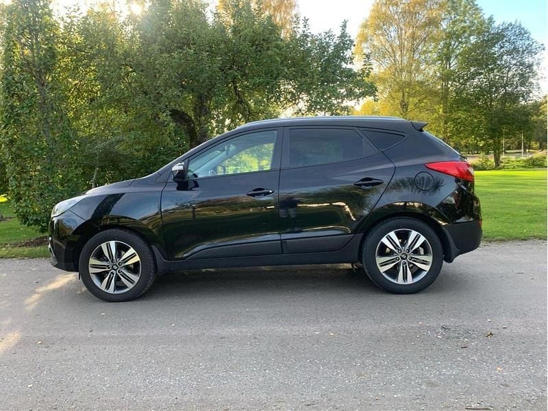 Svart Begagnad 2014 Hyundai ix35 Premium SUV | 110 000 kr (Marknadspris) - Bild 1/4