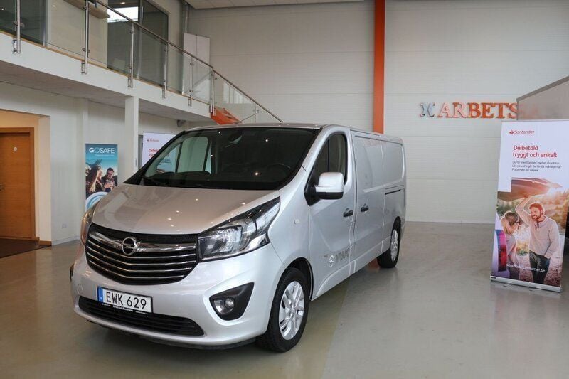 Grå Begagnad 2018 Opel Vivaro Van | 99 999 kr (Superpris) - Bild 1/4