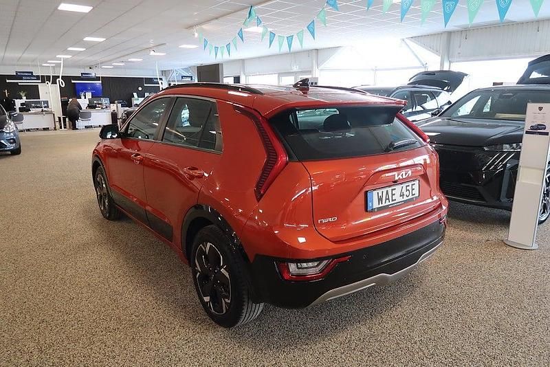 Begagnad Kia e-Niro Advance 150 kW (204 HK) 2022 Orange SUV