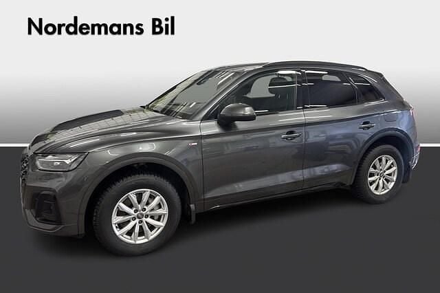 Begagnad Audi Q5 S-Line 367 HK (269 kW) 2022 Daytonagrå pärleffekt SUV