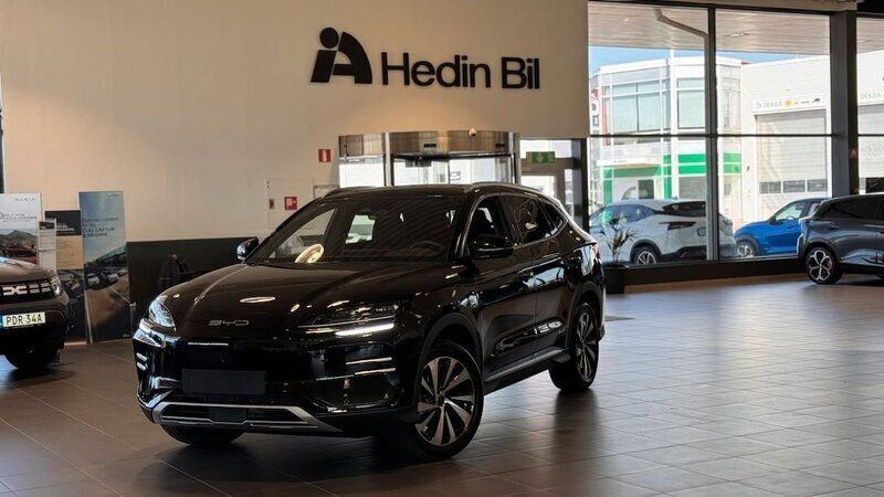 Svart Begagnad 2024 BYD Seal U Design SUV | 469 700 kr - Bild 1/4