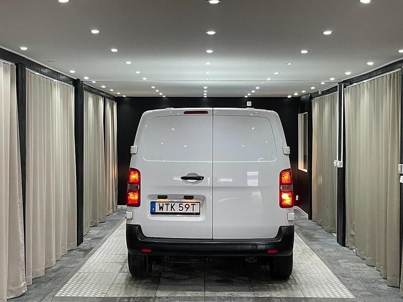 Begagnad Peugeot Expert 177 HK (130 kW) 2022 Vit Van