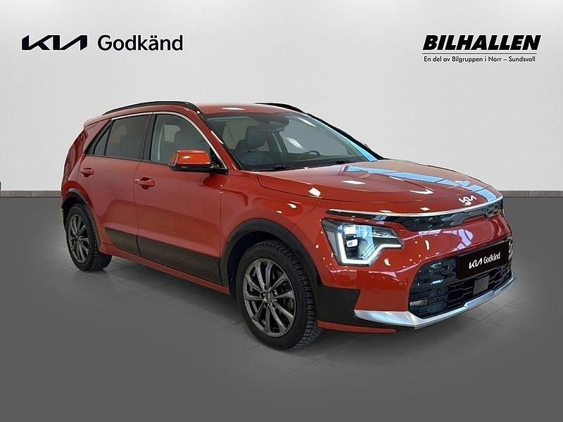 Begagnad Kia e-Niro Advance 2022 Orange SUV