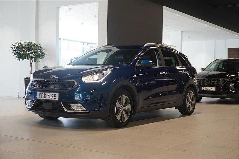Blå Begagnad 2017 Kia Niro Advance SUV | 169 800 kr (Marknadspris) - Bild 1/4