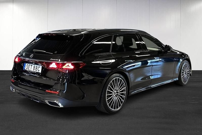 Begagnad Mercedes E220 AMG line 197 HK (144 kW) 2025 Svart Kombi
