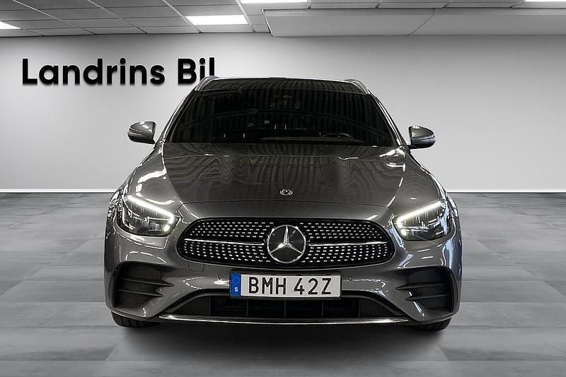 Begagnad Mercedes E220 AMG line 194 HK (142 kW) 2020 Grå Kombi