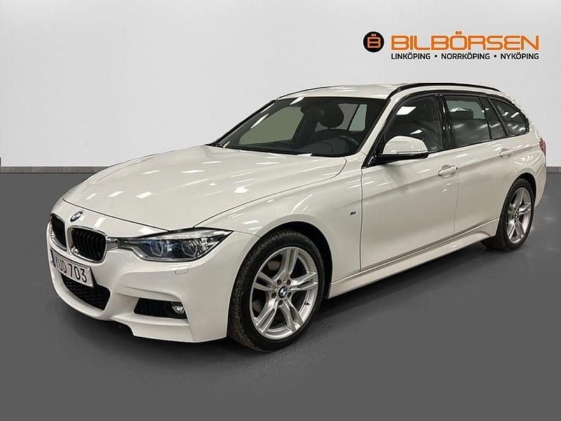 Begagnad BMW 320 M Sport 184 HK (135 kW) 2018 Vit Kombi