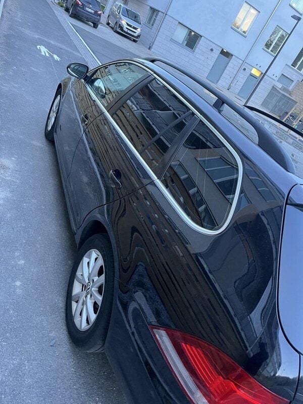 Begagnad 2012 VW Golf VII Kombi | 73 000 kr (Superpris) - Bild 1/4
