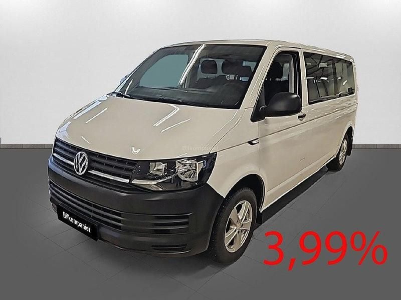 Vit Begagnad 2017 VW Caravelle Trendline Minibuss | 229 900 kr (Marknadspris) - Bild 1/4