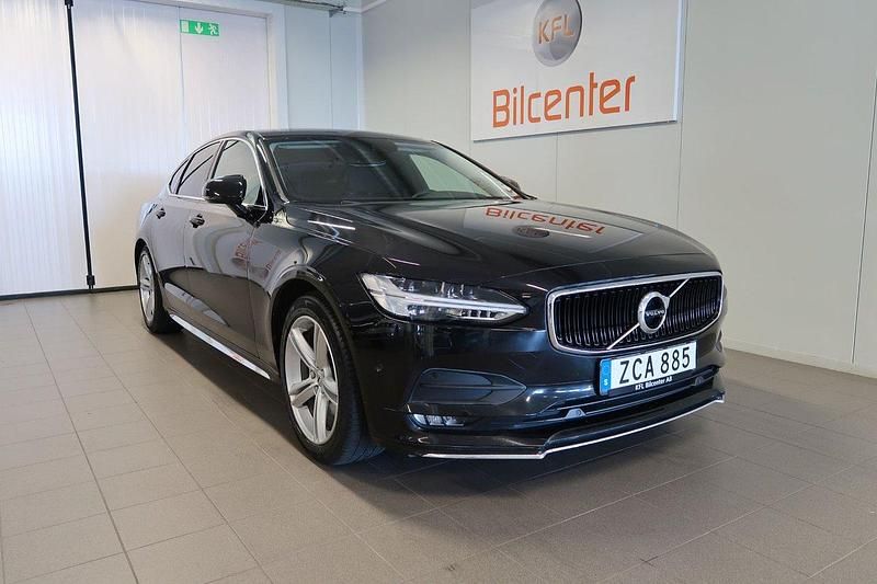 Svart Begagnad 2017 Volvo S90 Sedan | 239 900 kr (Marknadspris) - Bild 1/3
