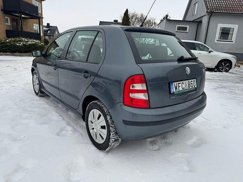Begagnad Skoda Fabia 64 HK (47 kW) 2004