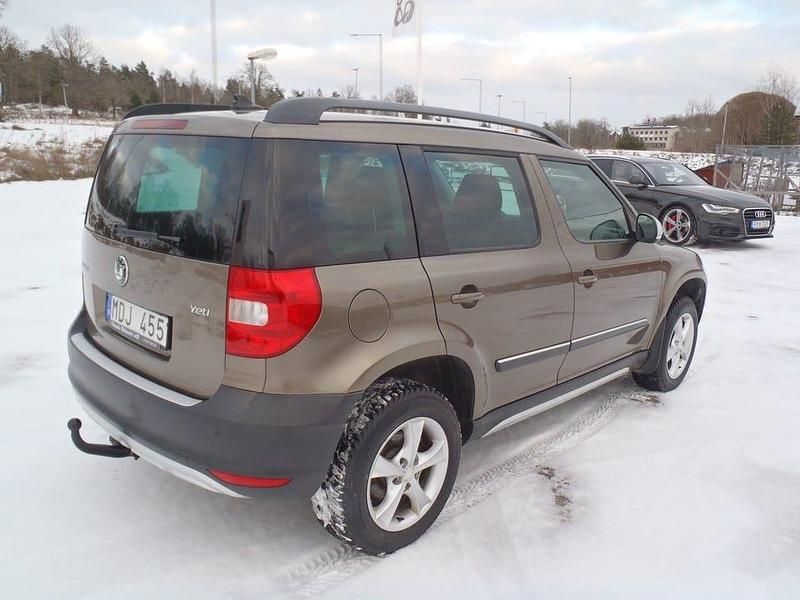 Begagnad Skoda Yeti Experience 160 HK (117 kW) 2011 Brun SUV