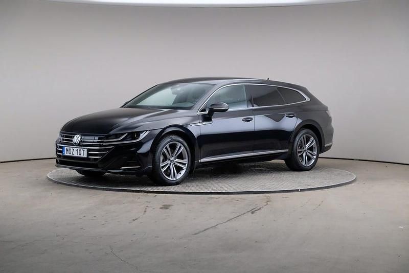 Deep black (pearl) Begagnad 2023 VW Arteon R-line Kombi | 274 000 kr (Bra pris) - Bild 1/4