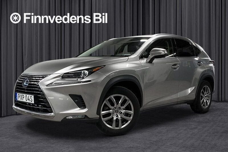 Ljusgrå Begagnad 2019 Lexus NX300h SUV | 269 000 kr (Marknadspris) - Bild 1/4