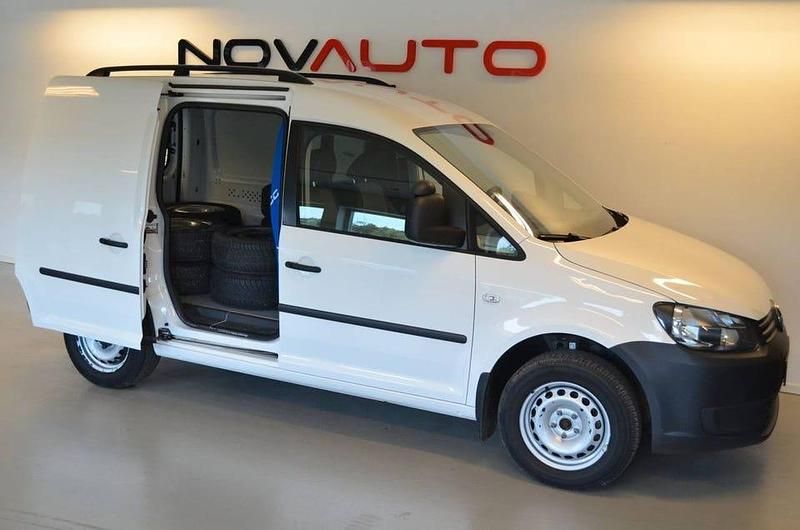 Begagnad VW Caddy 102 HK (75 kW) 2012 Candy vit Minibuss