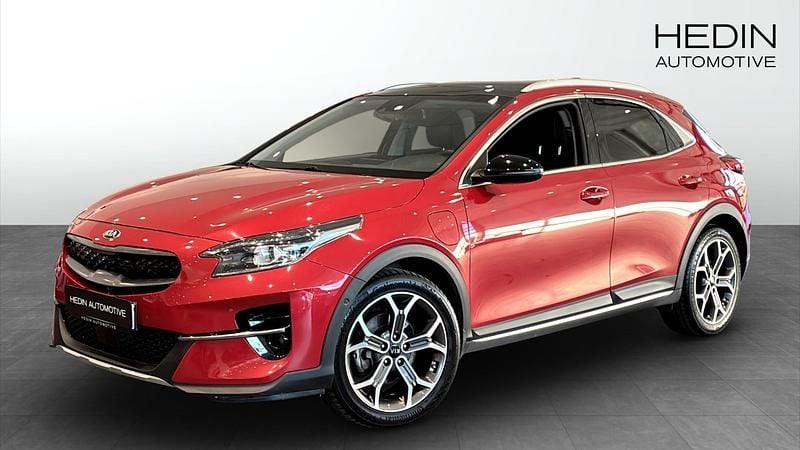 Röd (red) Begagnad 2021 Kia XCeed Advance SUV | 234 700 kr - Bild 1/4