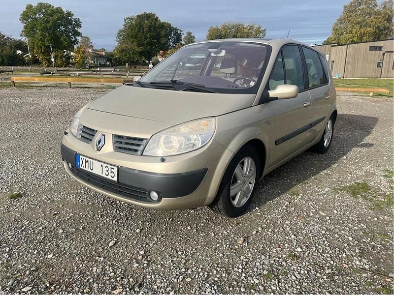 Grå Begagnad 2006 Renault Scénic II Minibuss | 24 900 kr (Marknadspris) - Bild 1/4