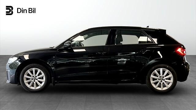 Svart (mytsvart metallic) Begagnad 2019 Audi A1 Sportback Proline Halvkombi | 184 000 kr (Bra pris) - Bild 1/3