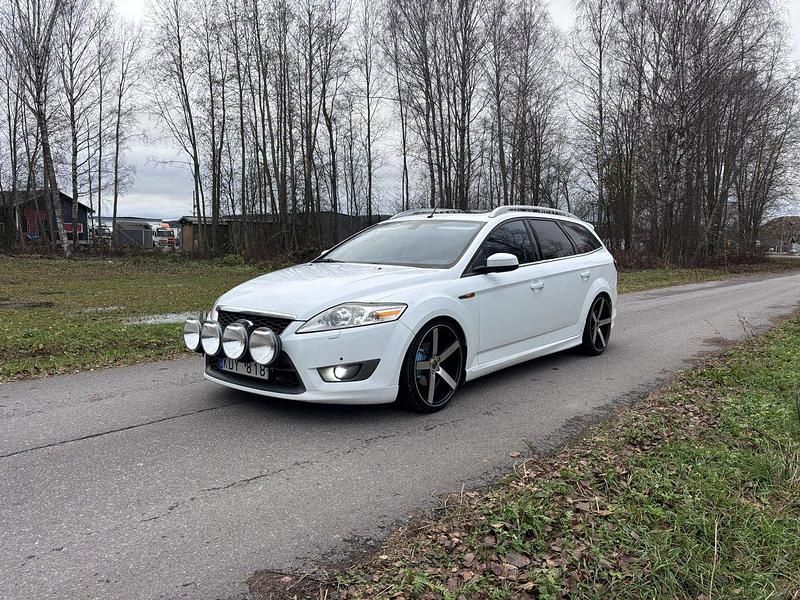Vit Begagnad 2010 Ford Mondeo Titanium Kombi | 47 500 kr (Lite dyr) - Bild 1/4
