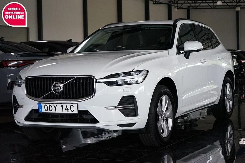Vit Begagnad 2022 Volvo XC60 Momentum SUV | 319 500 kr (Bra pris) - Bild 1/4