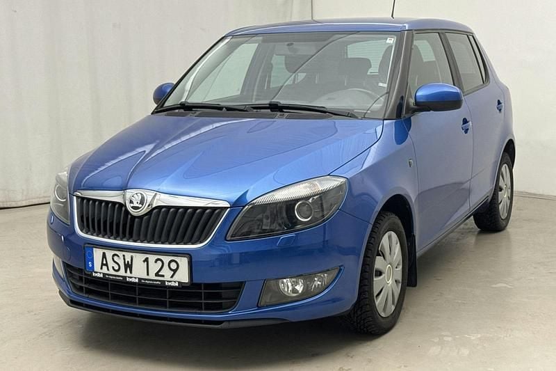 Blå Begagnad 2014 Skoda Fabia Ambition | 78 800 kr (Bra pris) - Bild 1/4