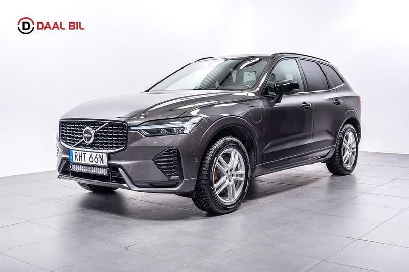 Begagnad Volvo XC60 R-Design 350 HK (257 kW) 2023 Grå SUV