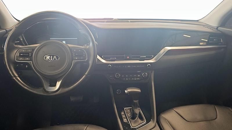 Begagnad Kia Niro Advance 105 HK (77 kW) 2020 Vit (white) SUV