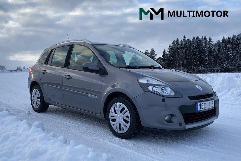 Grå Begagnad 2012 Renault Clio IV Kombi | 49 900 kr (Marknadspris) - Bild 1/4